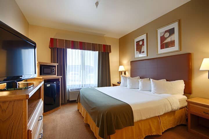 Room 4 of 17
